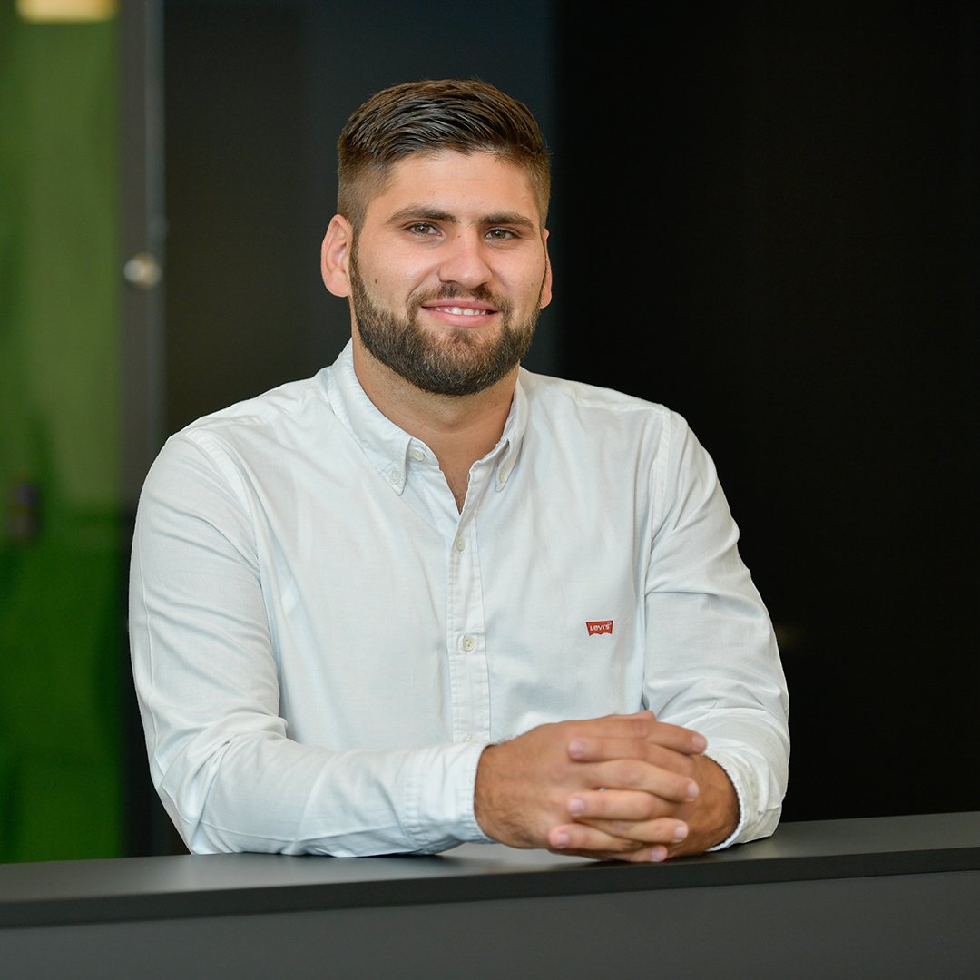 Armid-Hoxaj-Alban-Portraet