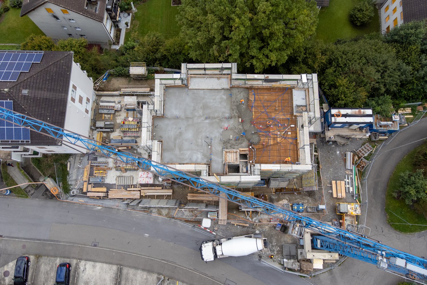 Drohnenaufnahme des MFH in der Buchfeldstrasse 20 in Buchrain